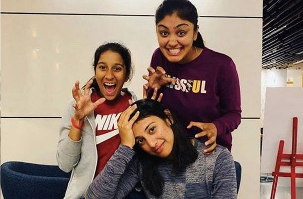 Harleen Deol with Smriti Mandhana and Jemimah Rodrigues