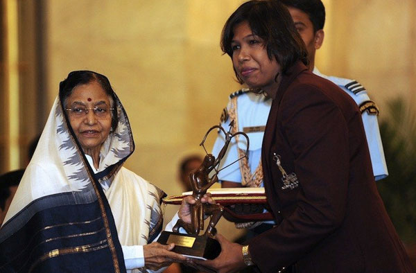 Jhulan Goswami - Arjuna Awardee (Year 2010) Jhulan Goswami - Arjuna Awardee (Year 2010)