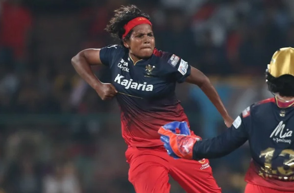Shobana Asha Fifer helps RCB clinch a thriller against UP Warriorz. PC: ESPN