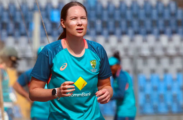 Lauren Cheatle to miss WPL 2024 after getting diagnosed with Skin Cancer. PC: Getty
