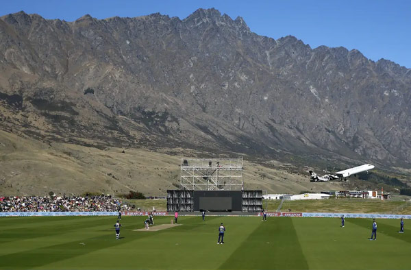 Sir John Davies Oval, Queenstown