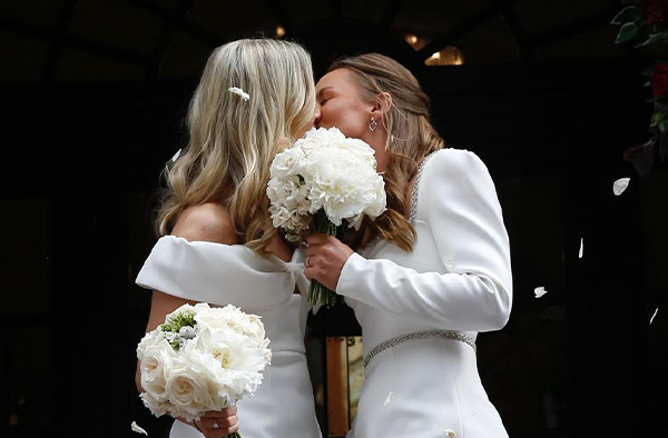 Danni Wyatt with Georgie Hodge