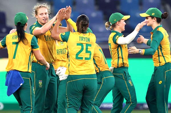 Cricket South Africa announces a 15-player centrally contracted roster for 2025/26 season