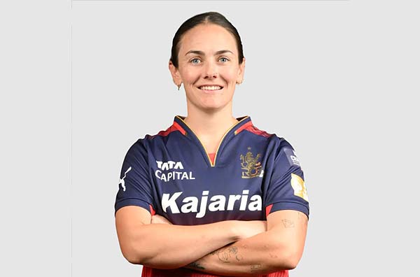 Heather Graham makes her debut with RCB during Final League game