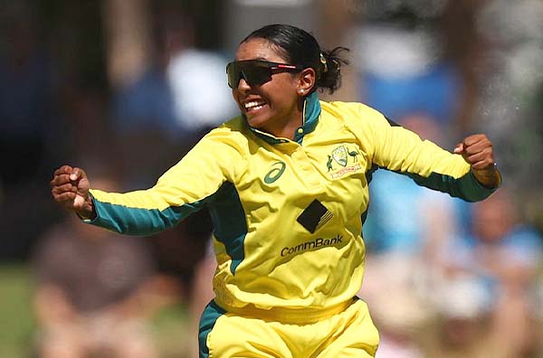 Lancashire Secure Alana King's Services for 2025 Domestic Season in Multi-Format Deal