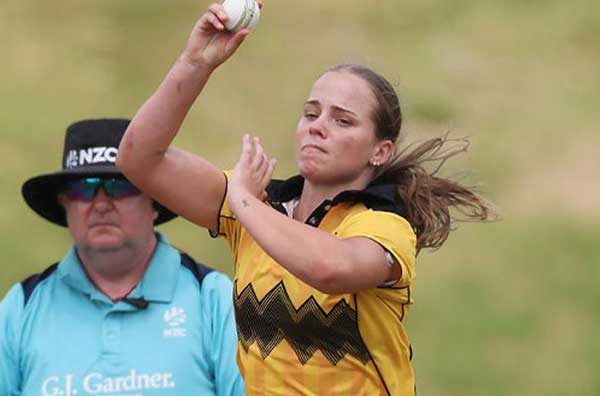 Jess Kerr for Wellington Blaze