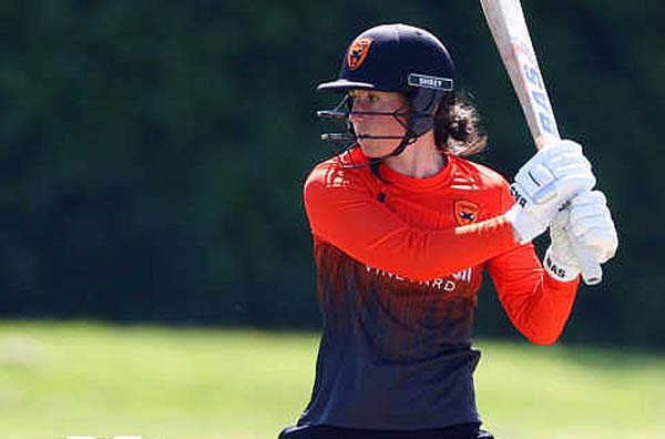 Georgia Elwiss' Unbeaten 75 Seals Thrilling Win for The Blaze Over Somerset in First-Leg Finale